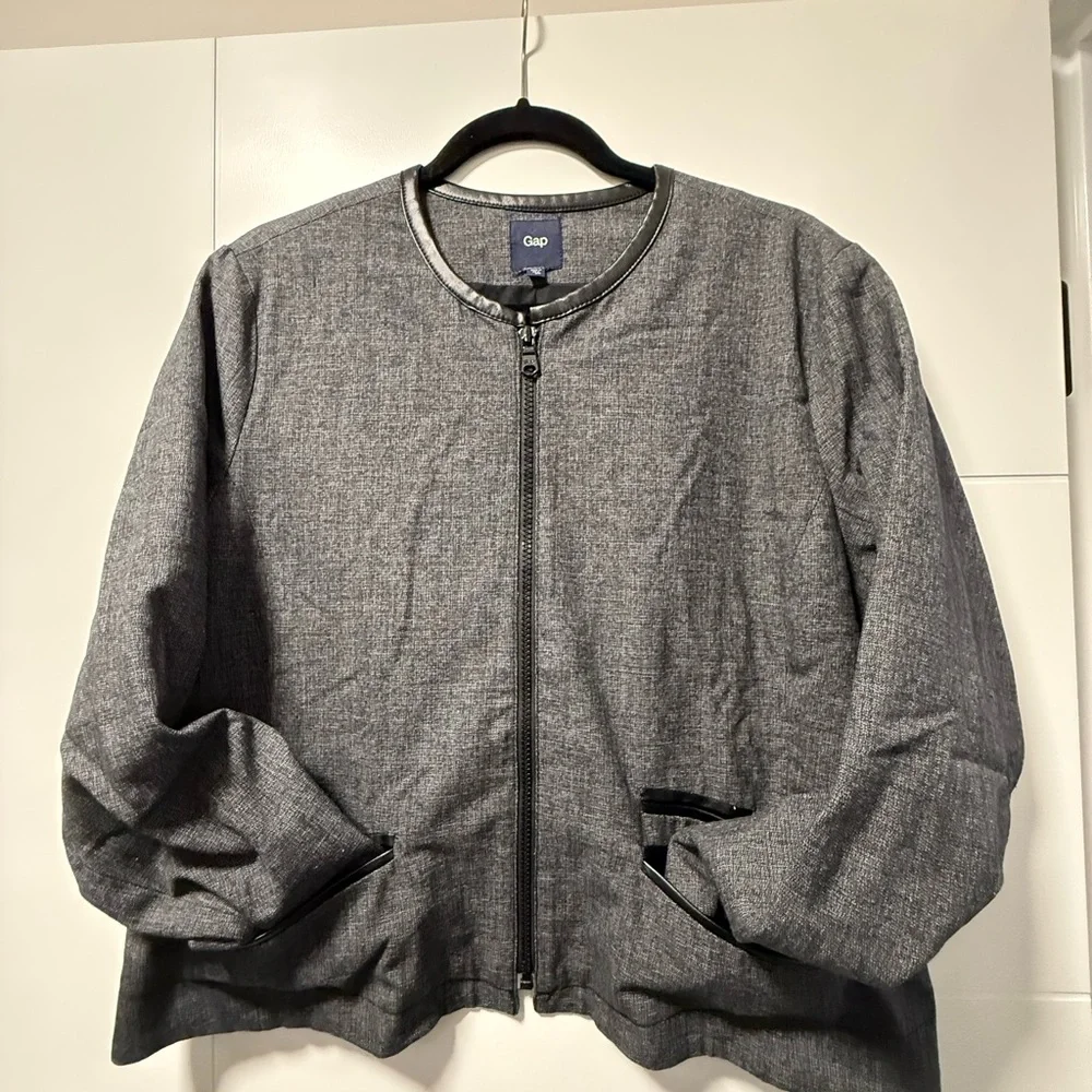 Gap-Gray Zip-Up Jacket - Picture 1 of 2